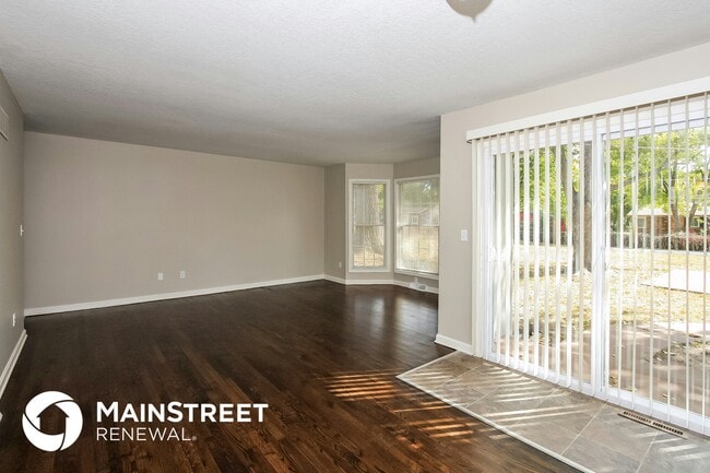 Photo - 1013 Miss Belle St