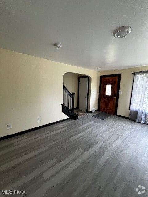 Building Photo - 210 E Midlothian Blvd Rental