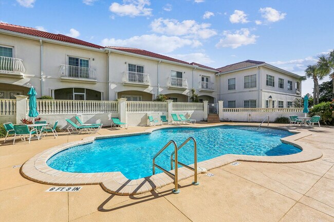 Photo - 361 Royal Caribbean Ct Unidad FL2-ID1253541P