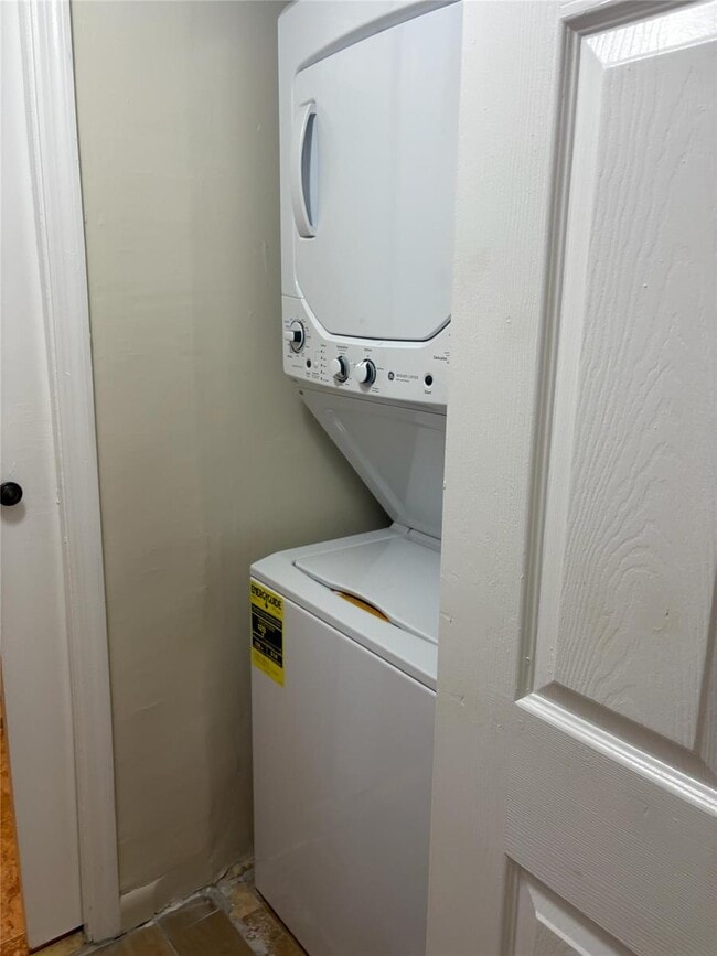 Photo - 5811 NW 17th Pl Unit L