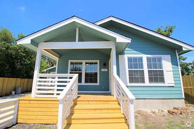 Building Photo - 2/2 Denver Heights Move In ASAP! Rental