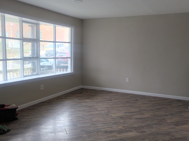 Photo - 714 Orchard St