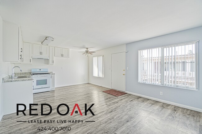 Building Photo - 9210 Somerset Blvd Rental