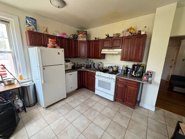 Building Photo - 751 Washington St Unit 2 Rental
