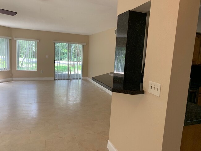 Photo - 2460 NW 33rd St Unit 1701