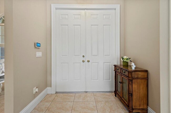 Photo - 5829 NW Zenith Dr