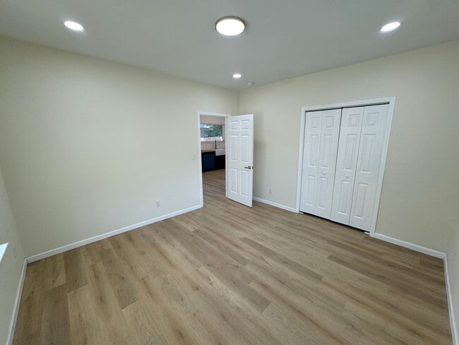 2554 Selman Ave