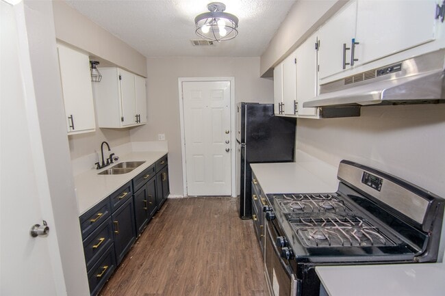 Photo - 1639 Northwood St Unit 1639