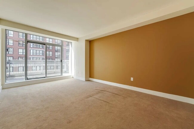 Photo - 1125 Maxwell Ln Unit 1125