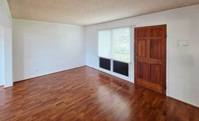 Photo - Ridgeway - Aiea: 3 Bed, 1.5 Bath Townhome w/ 2 assigned parking