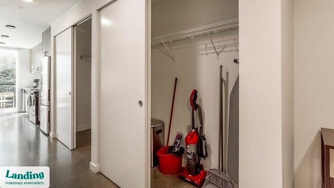 Photo - 2301 E Union St Unit B315