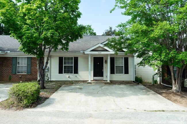 Building Photo - 2039 Emerald Bay Dr Rental