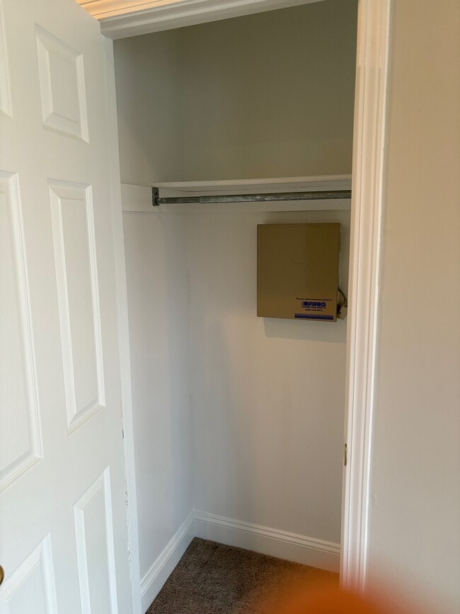 Photo - 1107 E 105th St