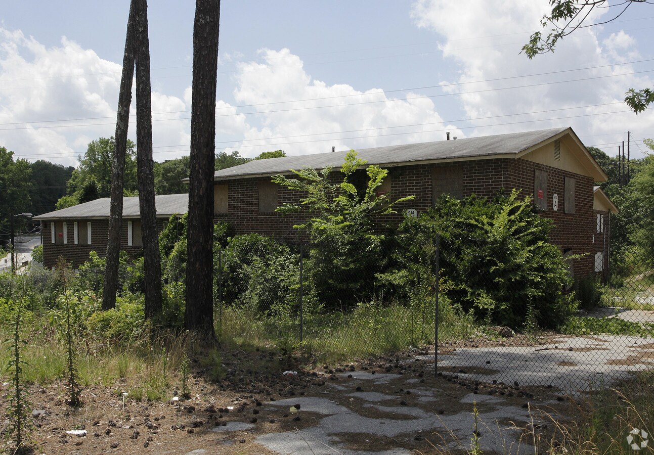 Photo - Waverly Crest & Maple Creek Apartments