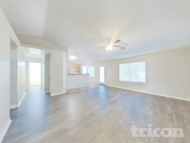 Photo - 4314 S Emery St