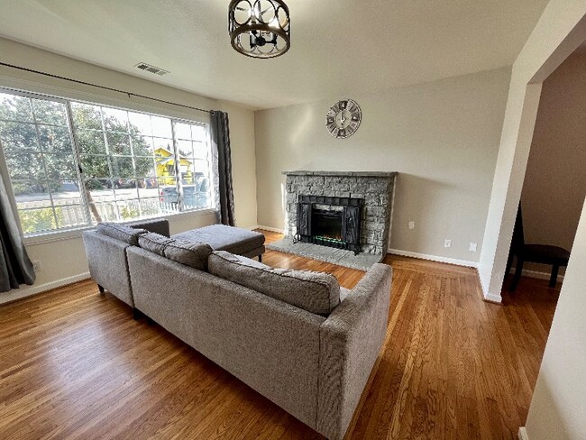 Photo - 1792 Washington Ave