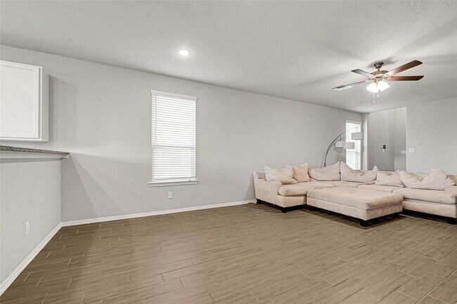 Photo - 25452 Northpark Lake Dr