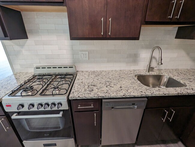 445 W Barry Ave Unit 514