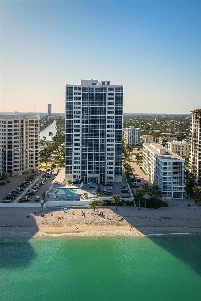 Building Photo - 3140 S Ocean Dr Unit 210 Rental