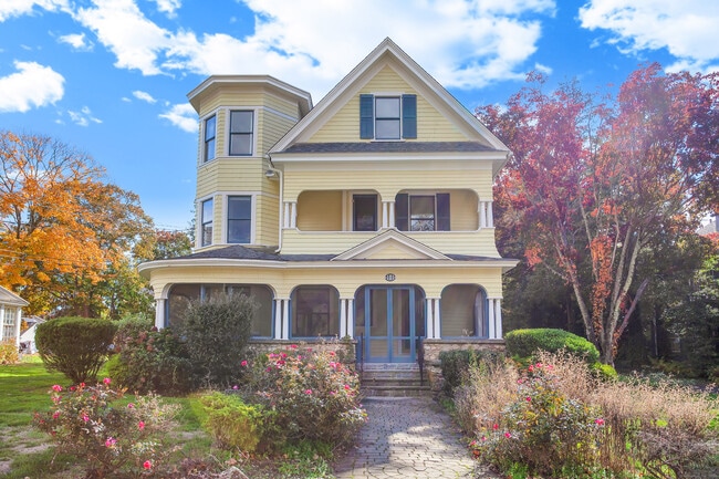 Building Photo - 101 S Main St Rental