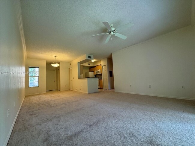 Photo - 2492 Centergate Dr Unidad 102
