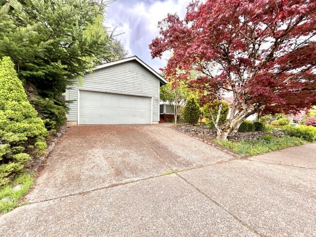 Photo - Serene 3 Bed, 2 Bath Gem!