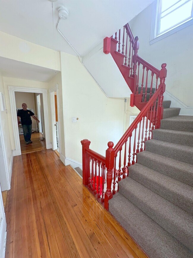 Photo - 145 College Ave Unit 2