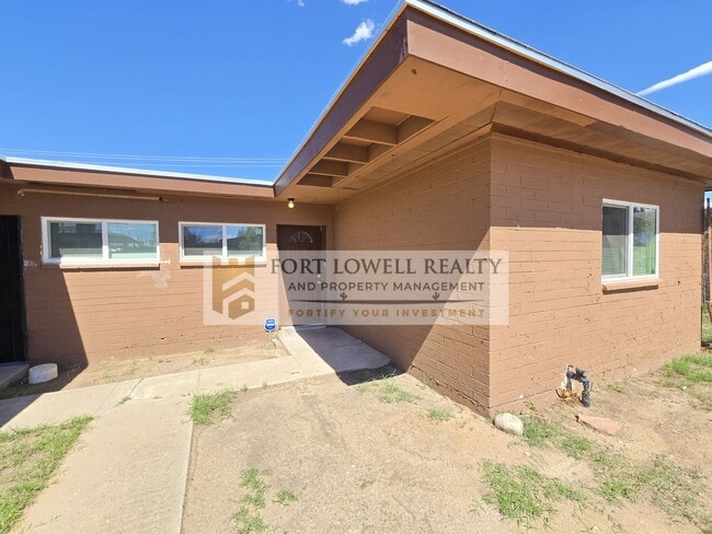 Photo - 3049-3051 E Proctor Vista Unit ProctorVista3051