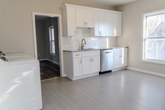 57 Cottage St Unit 2