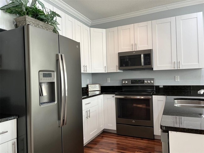 Photo - 6921 Interbay Blvd