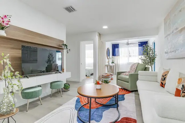 Photo - 2629 SW 6th Ct