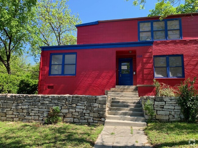 Building Photo - 208 W 31st St Unit B Rental