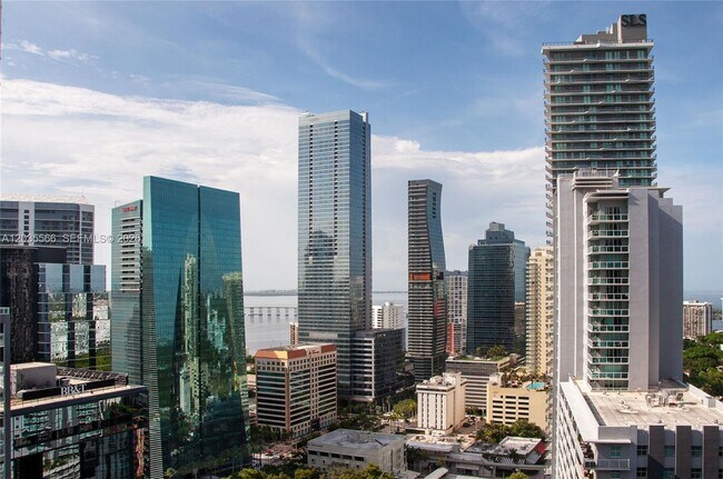Building Photo - 1100 S Miami Ave Unit 4001