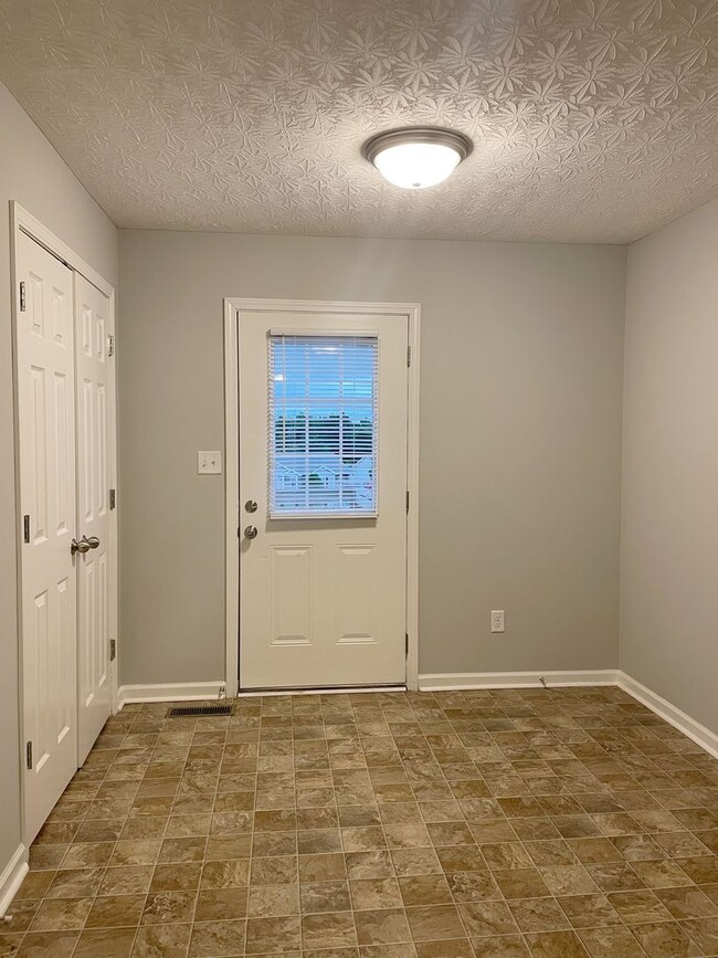 Photo - 374 Upper Stone Ave Unit 374F