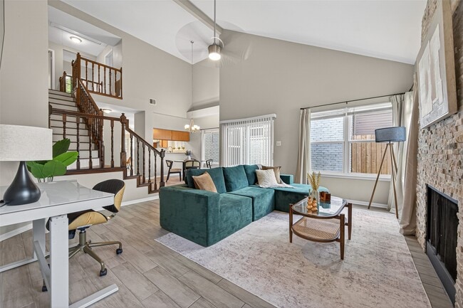 Photo - 6635 Queensclub Dr