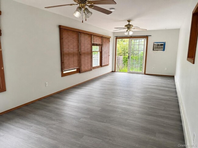 Photo - 218 Bayview Dr