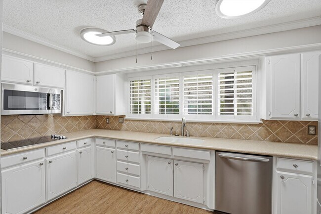 Photo - Amazing in Arlington