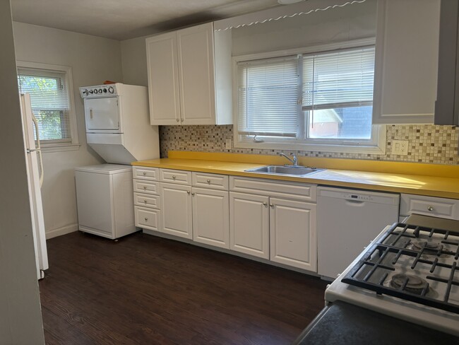 Photo - 14 Callender St Unit 1