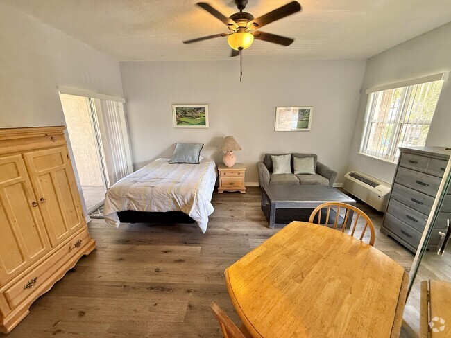 Building Photo - 9967 Perfect Dr Unit B Rental