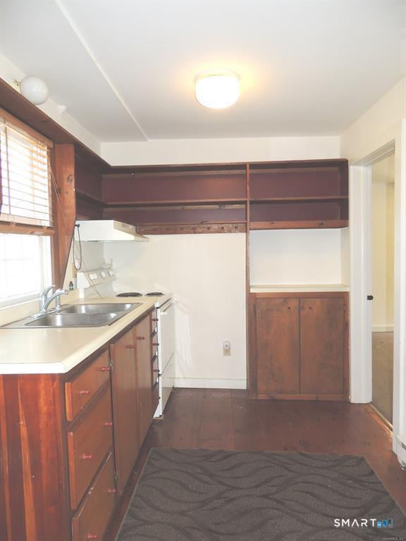 Photo - 90 Leetes Island Rd Unidad B