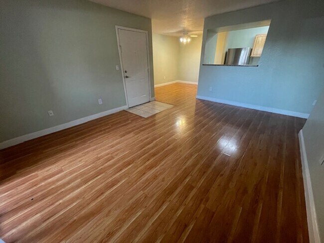 Photo - 5055 W Hacienda Ave
