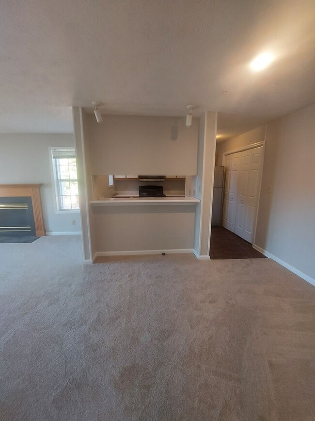 Photo - 300 Waterdown Dr