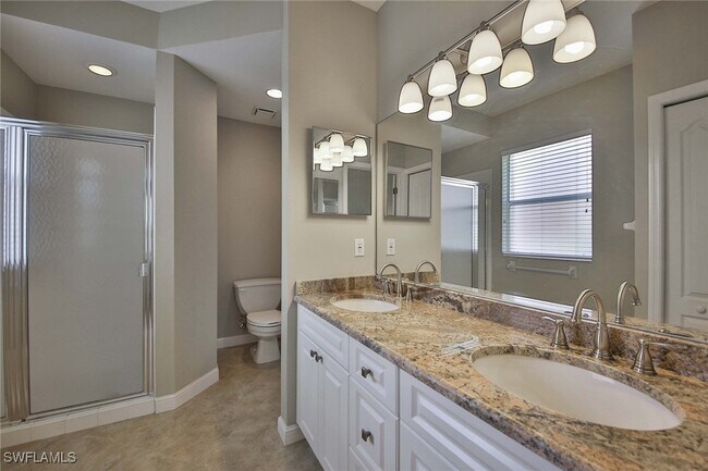 Building Photo - 526 Lake Louise Cir Unit 4-403 Rental