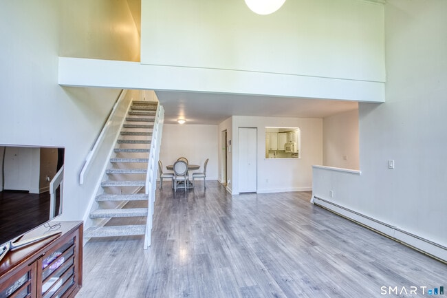 Photo - 1465 E Putnam Ave Unit 327