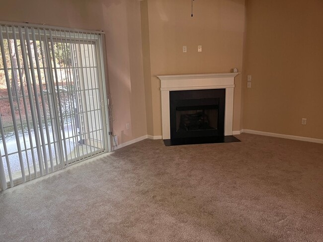 2030 Highland Village Dr