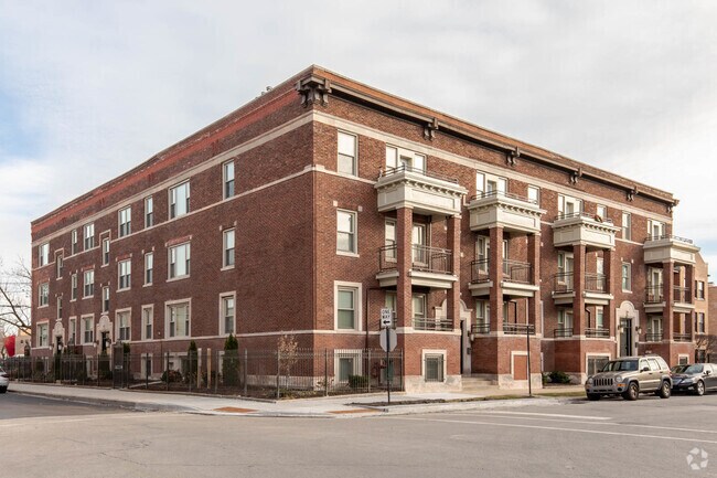 Building Photo - 637 E 49th St Unit 3 Rental