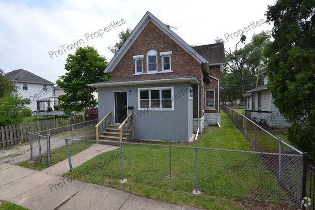 Building Photo - 224 Lincoln St Rental