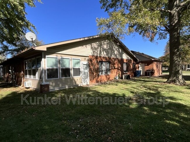 Photo - 9 Old Orchard Ln