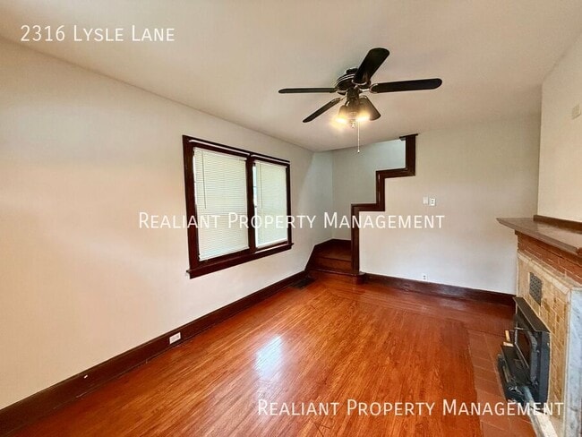 Photo - 2316 Lysle Ln