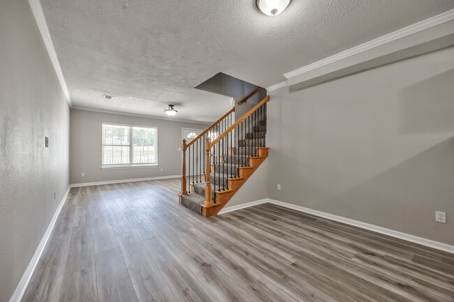 Photo - 1489 E 120th St